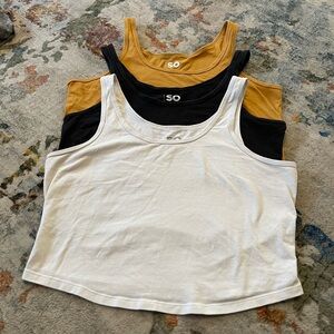 So cropped tanks (3)